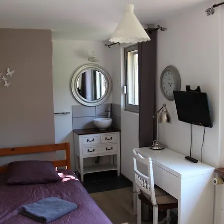 Bed & Breakfast Maison D'hotes Berengere Et Olivier Lyon